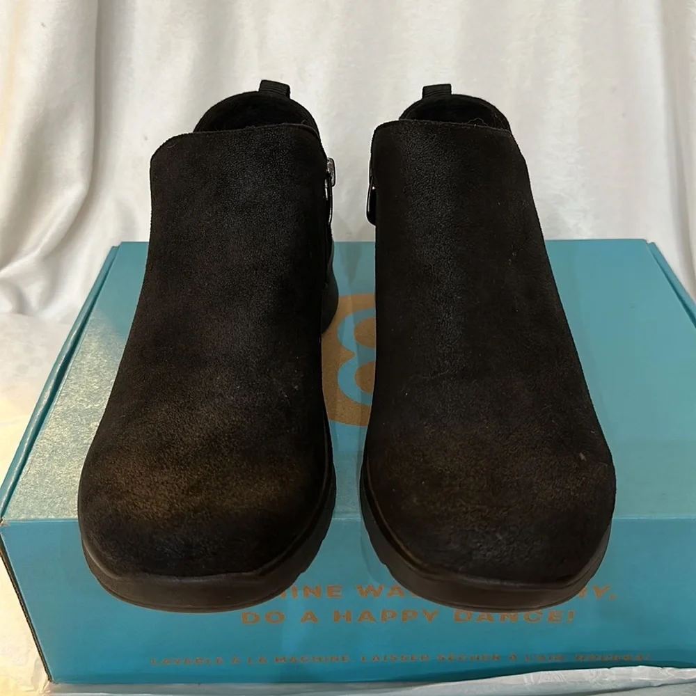 Bzees Get Together Machine Washable Ankle Bootie - Picture 3 of 7